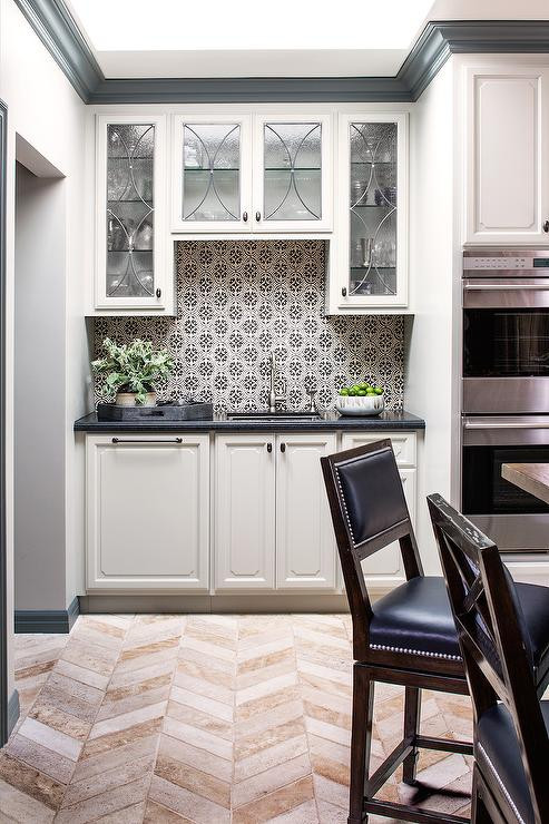 Black And White Kitchen Backsplash
 Black and White Mosaic Kitchen Backsplash Tiles