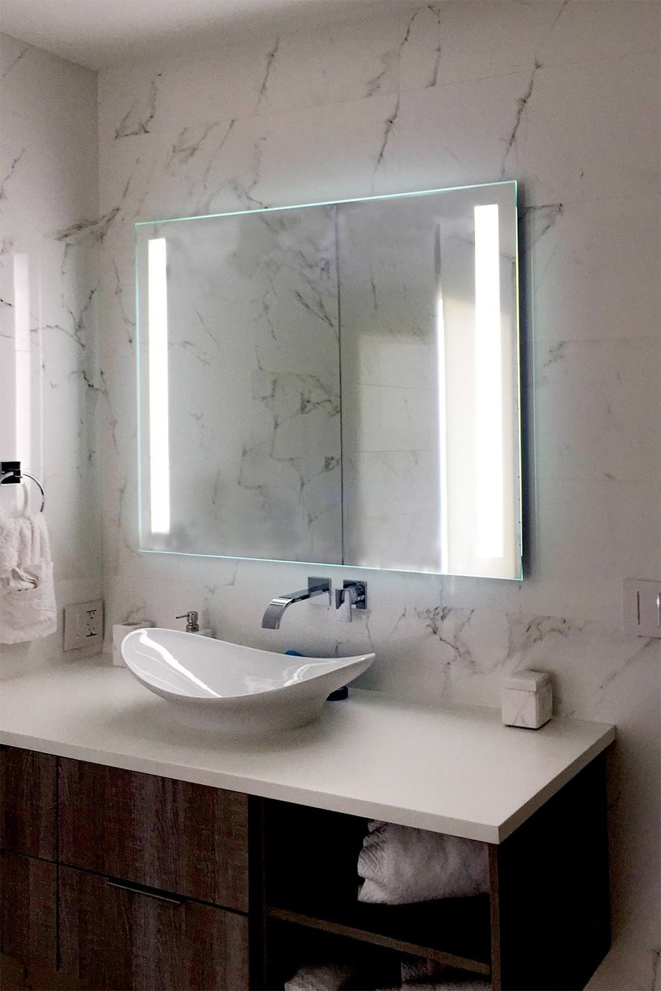 48 Inch Bathroom Mirror
 Front Lighted Vertical LED Bar Bathroom Mirror 48"x36