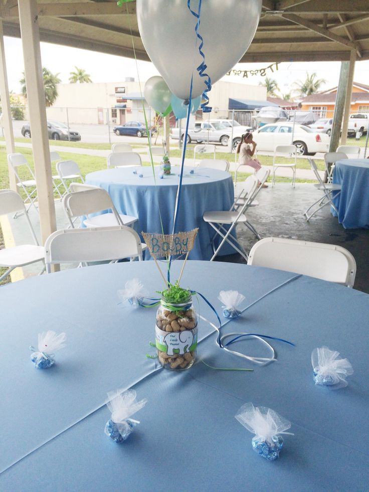 Baby Shower Boy Decoration Ideas
 Table boy baby shower elephant balloons center piece Email