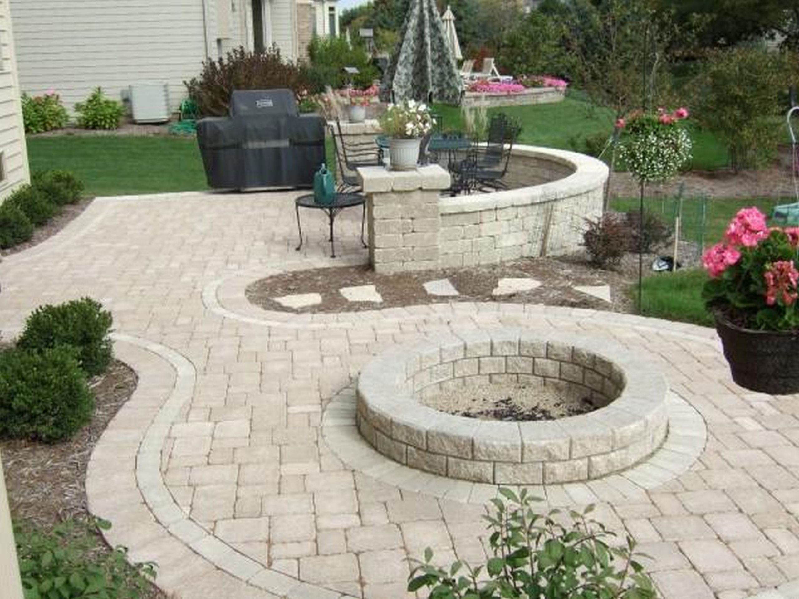 Back Patio Landscaping Ideas
 Backyard Patio Ideas for Making the Outdoor More