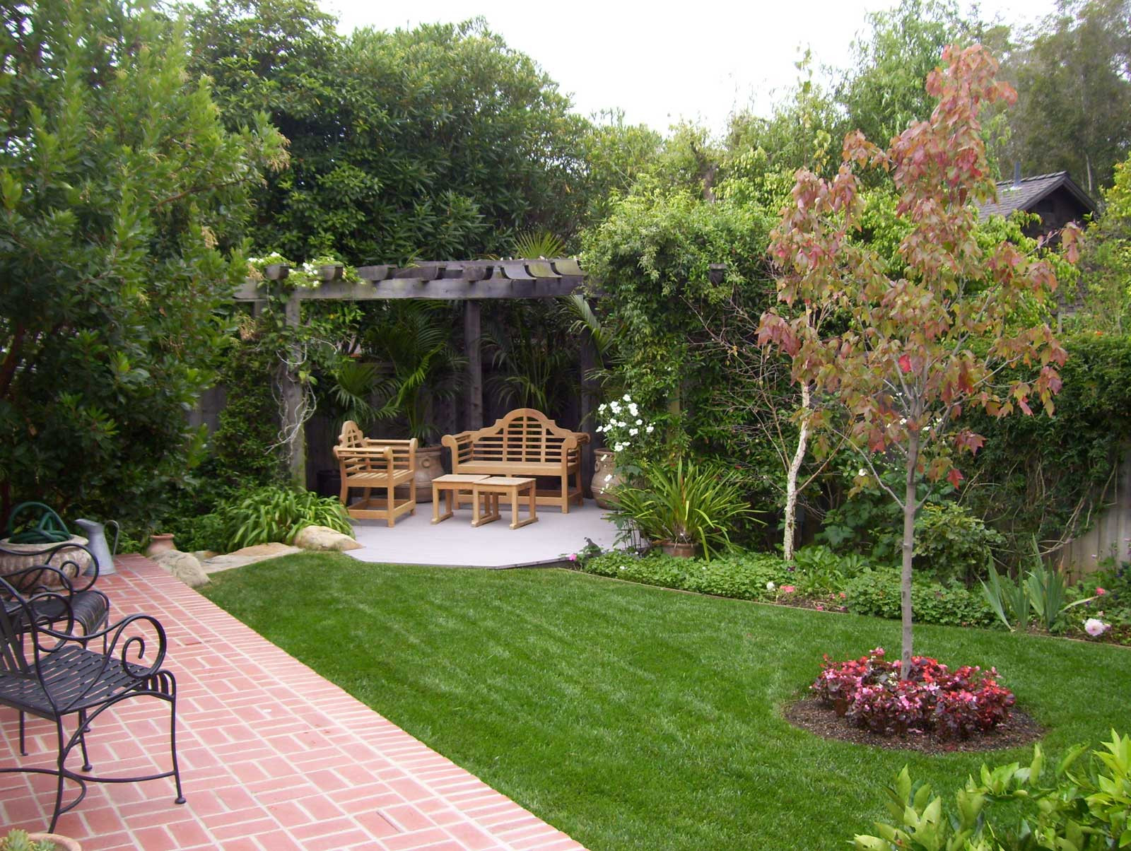 Back Patio Landscaping Ideas
 Backyard Landscape Ideas with Natural Touch for Modern