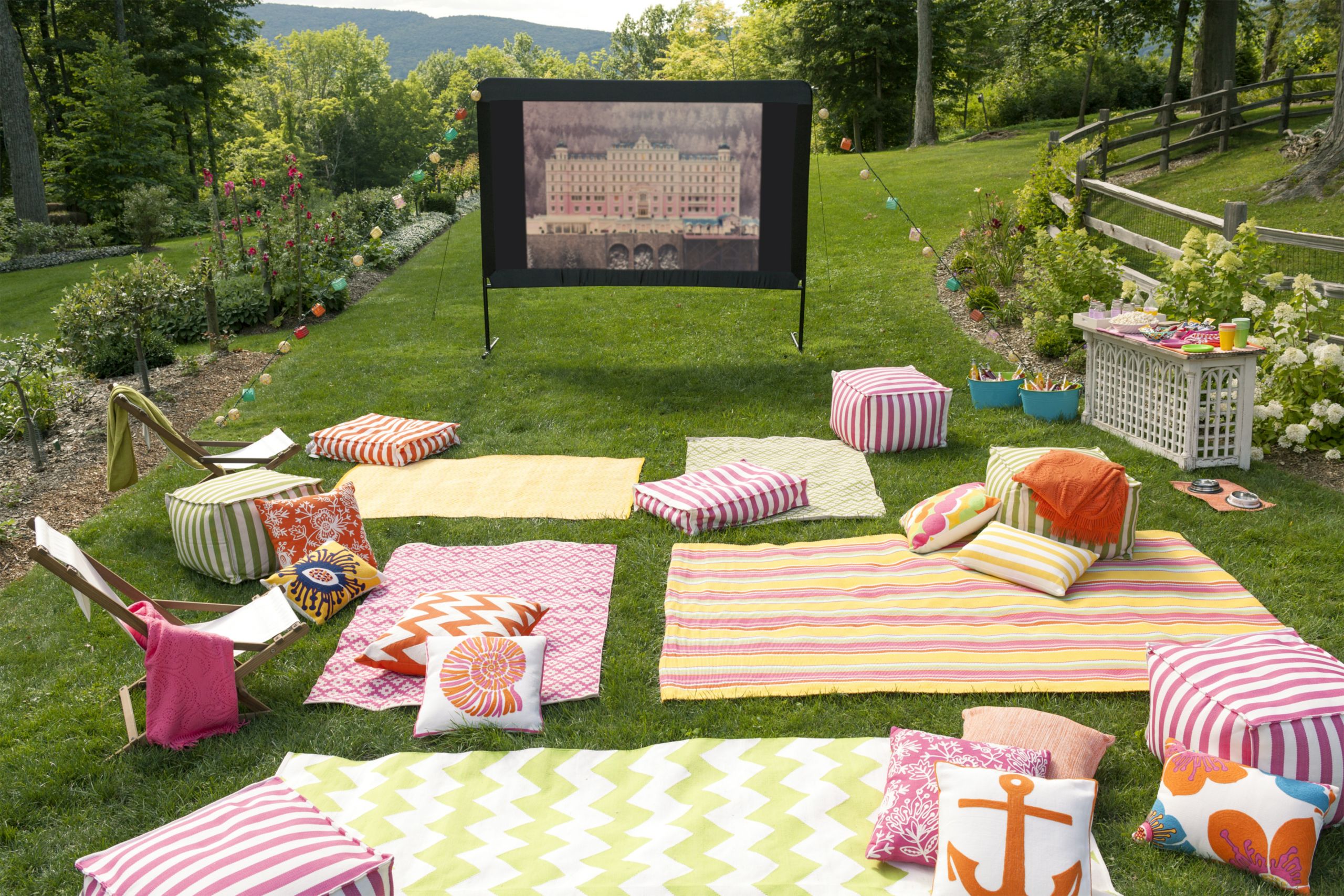 Backyard At Night
 10 Tips for Hosting an Outdoor Movie Night