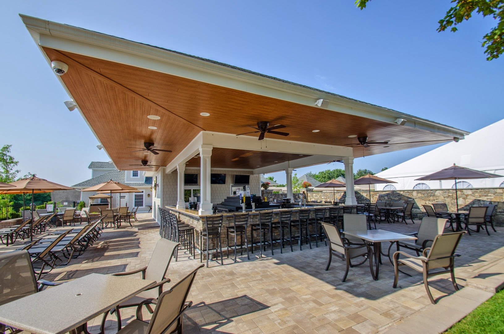 Backyard Grill &amp; Bar
 Outdoor Bar and Grill West Hills Country Club