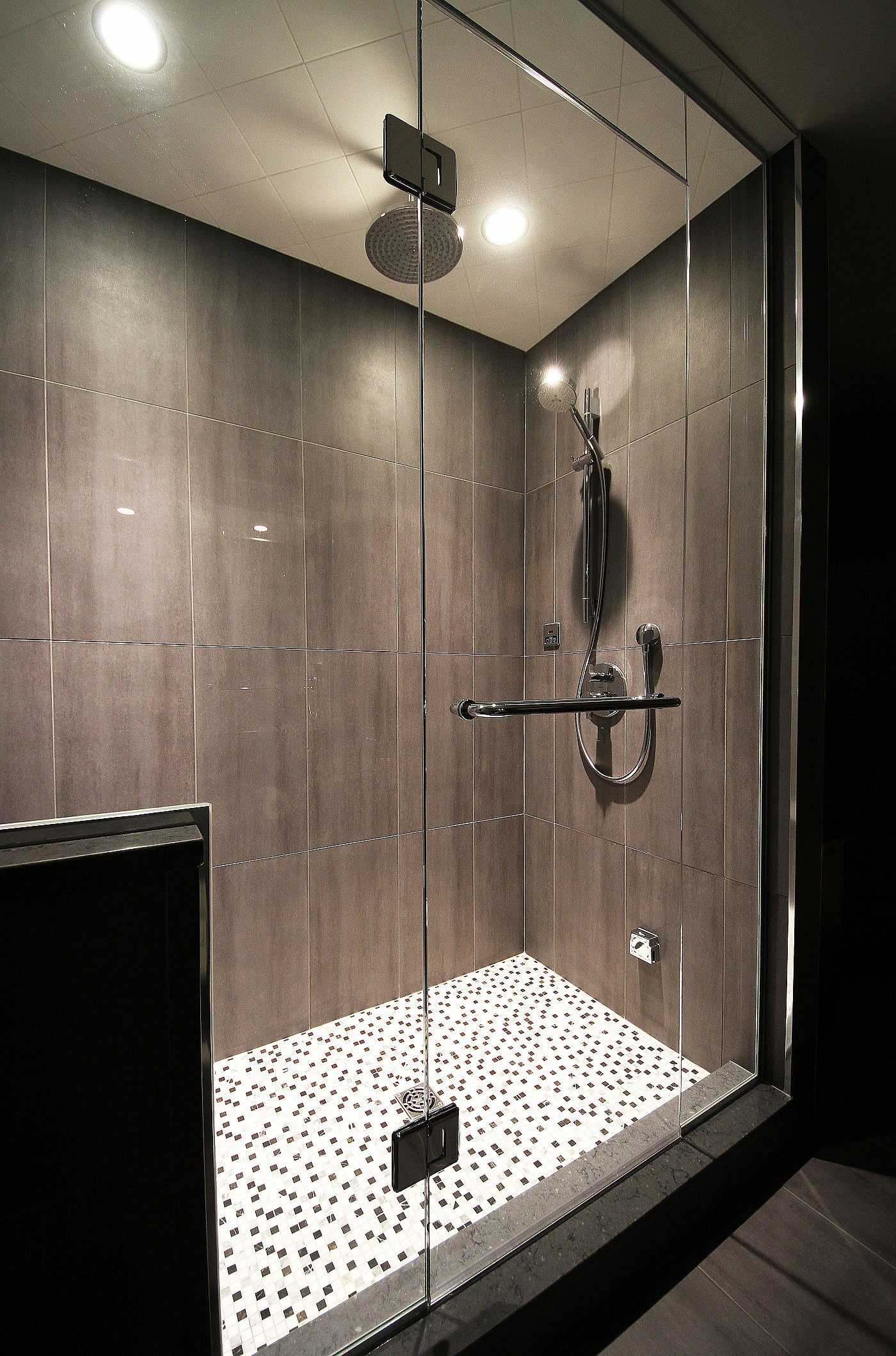 Bathroom Tub Shower Ideas
 Using Pebbles for Unique Natural Decorating Bathroom Ideas