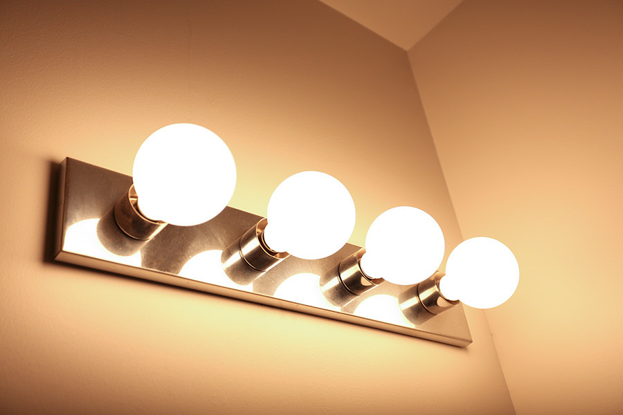 Bathroom Vanity Light Bulbs
 G30 LED Vanity Bulb w High CRI 40 Watt Equivalent