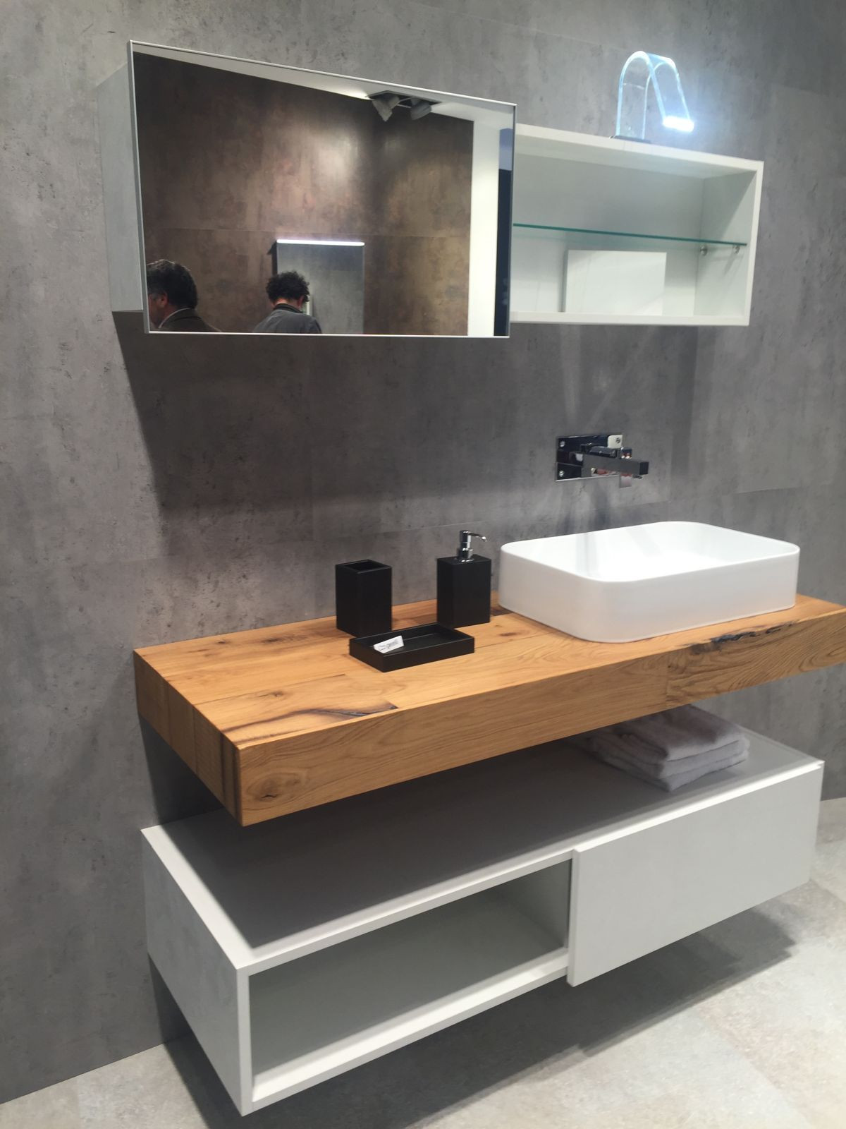Bathroom Vanity Wood
 21 Bathroom Decor Ideas That Bring New Concepts To Light
