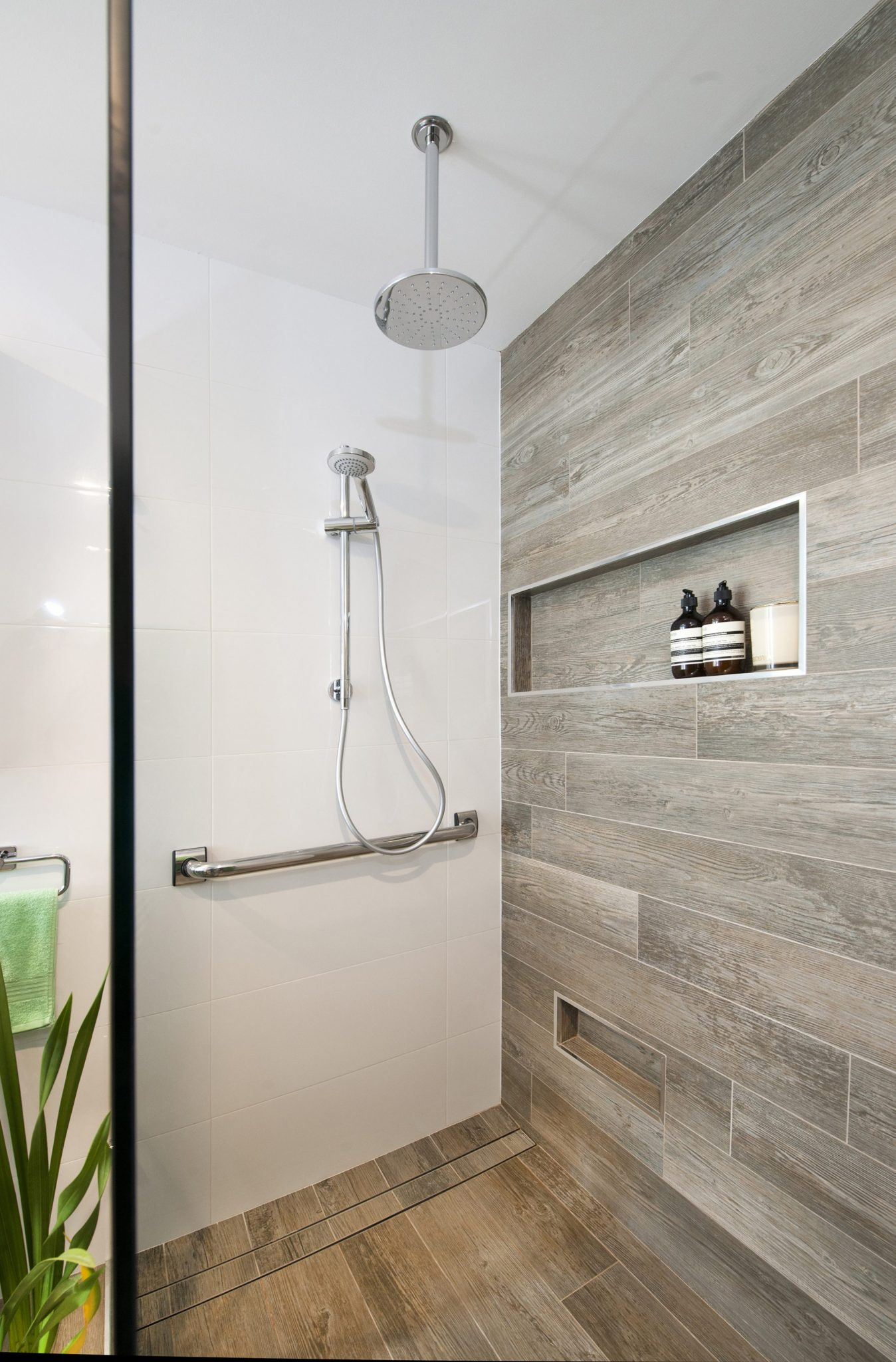 Bathroom Wall Tile
 Ore’s tips for selecting a bathroom feature wall – Life s