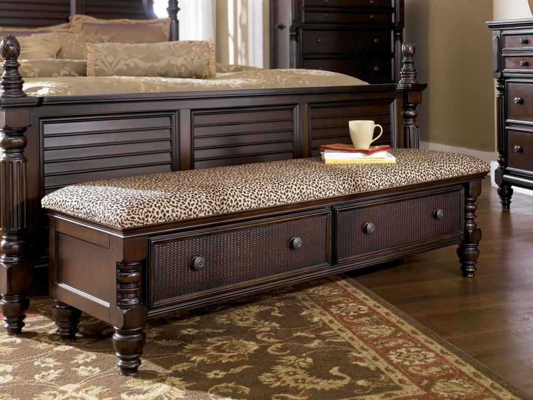 Bedroom Bench With Storage
 Bedroom Benches with Storage Ideas – HomesFeed
