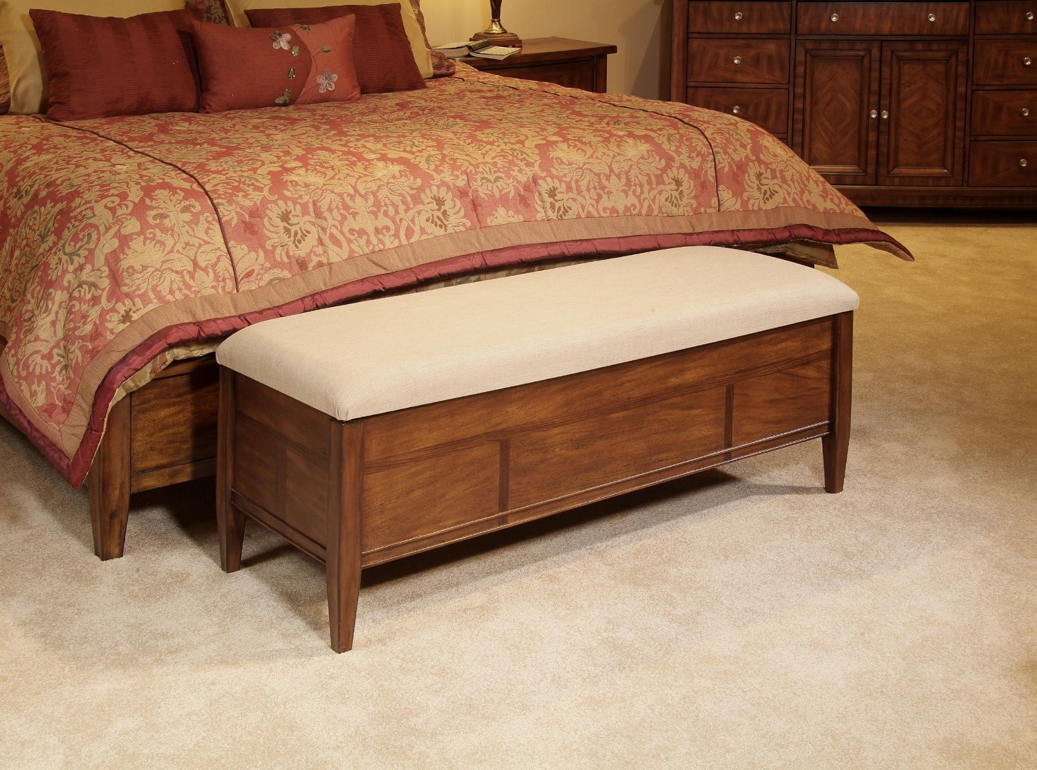 Bedroom Bench With Storage
 Bedroom Benches with Storage Ideas – HomesFeed