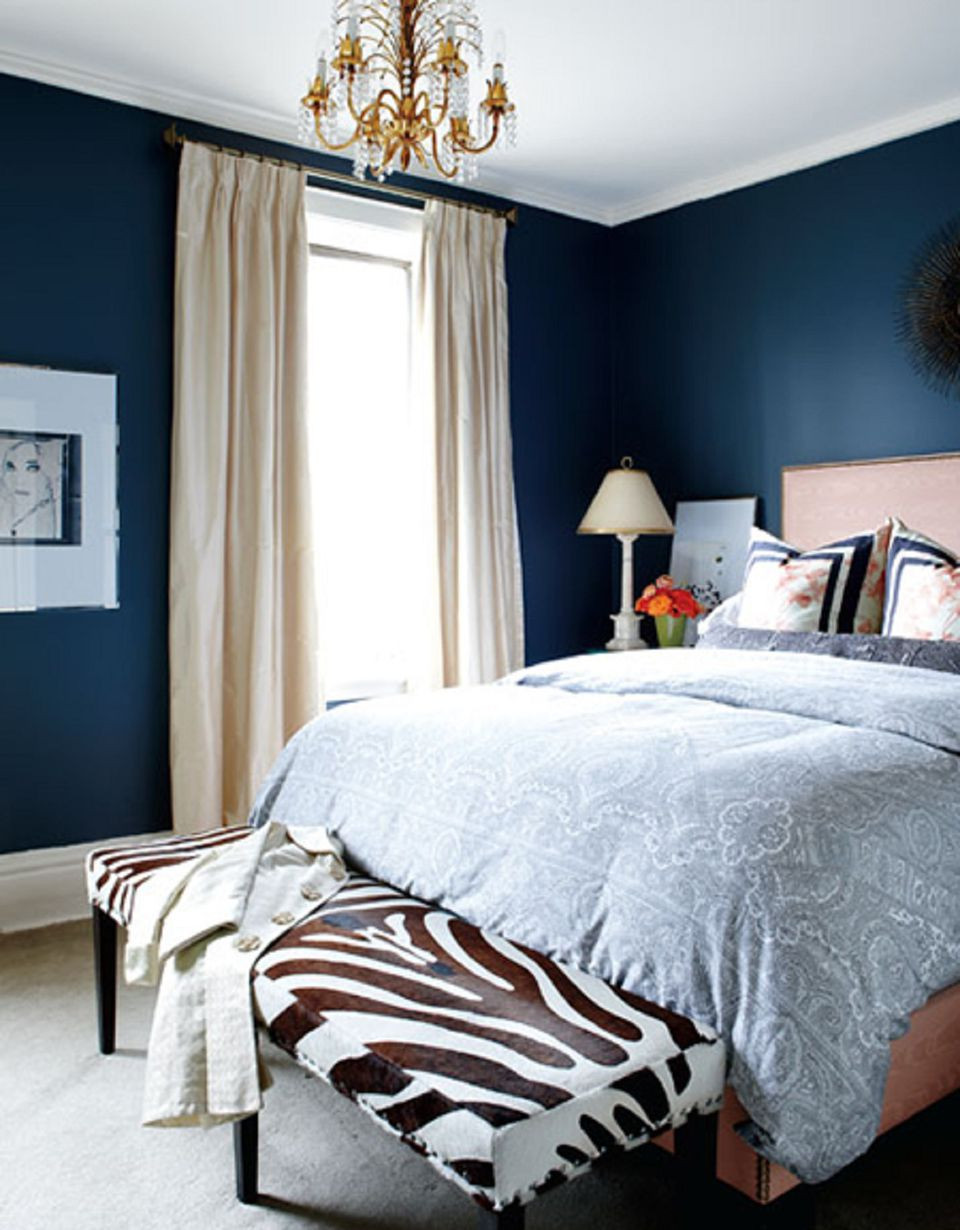 Bedroom Blue Walls
 25 Stunning Blue Bedroom Ideas