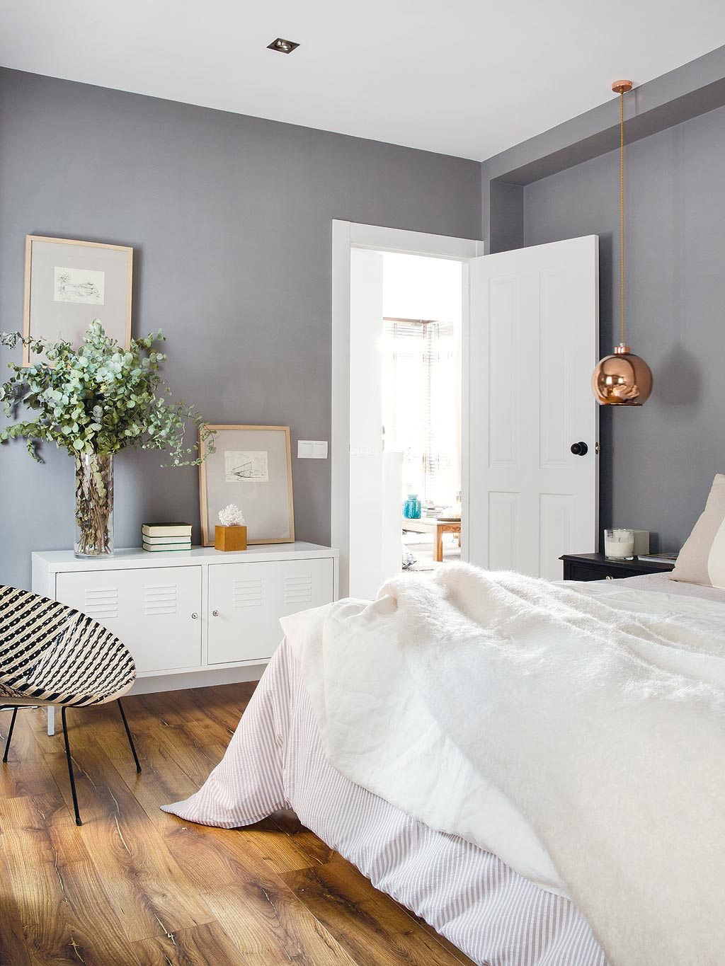 Bedroom Gray Walls
 Gorgeous Grey Bedrooms Design Ideas I Décor Aid