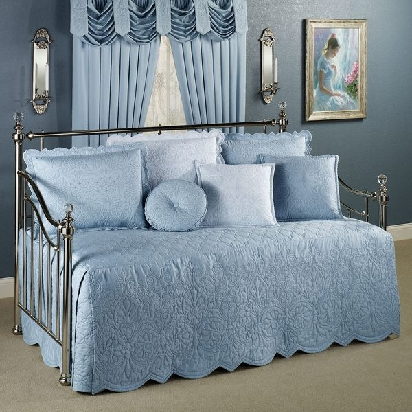 Bedroom Light Covers
 Daybed covers – luxury elegant and stylish daybed sets