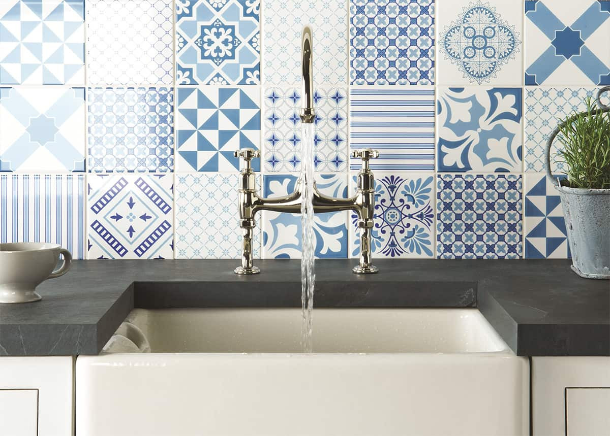 Blue And White Kitchen Tiles
 Top 15 Patchwork Tile Backsplash Designs for Kitchen