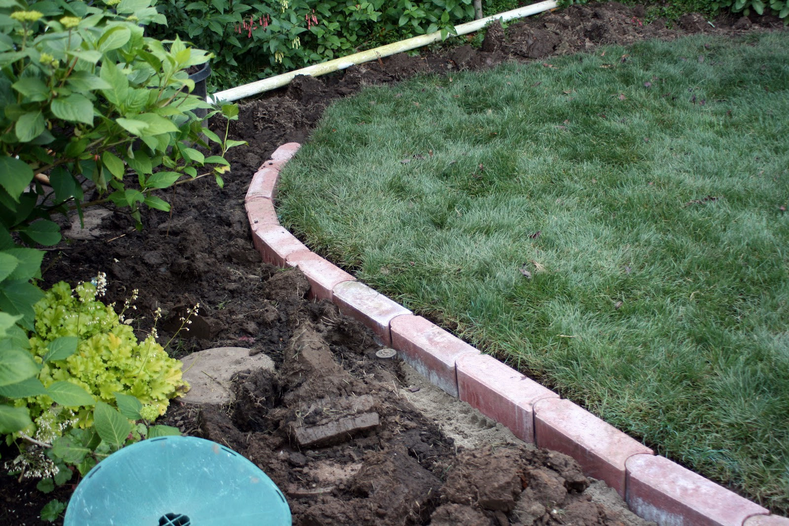 Brick Landscape Edging
 Food and Garden Dailies Brick Edging For the Lawn