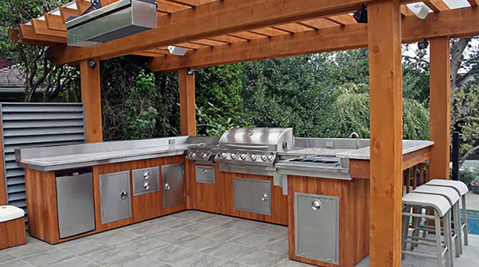 Build Outdoor Kitchen Cabinet
 Custom Designed Outdoor Kitchens