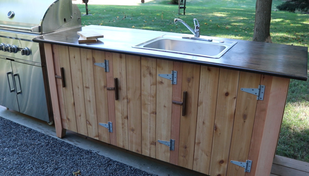 Build Outdoor Kitchen Cabinet
 How to Build an Outdoor Kitchen Cabinet