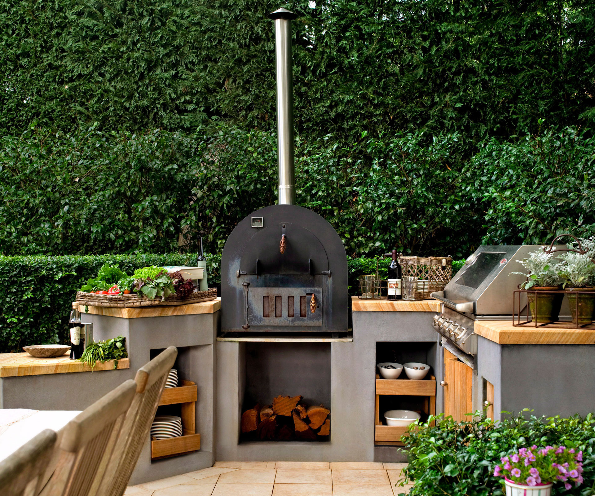 Build Your Own Outdoor Kitchens
 How to create your own outdoor kitchen