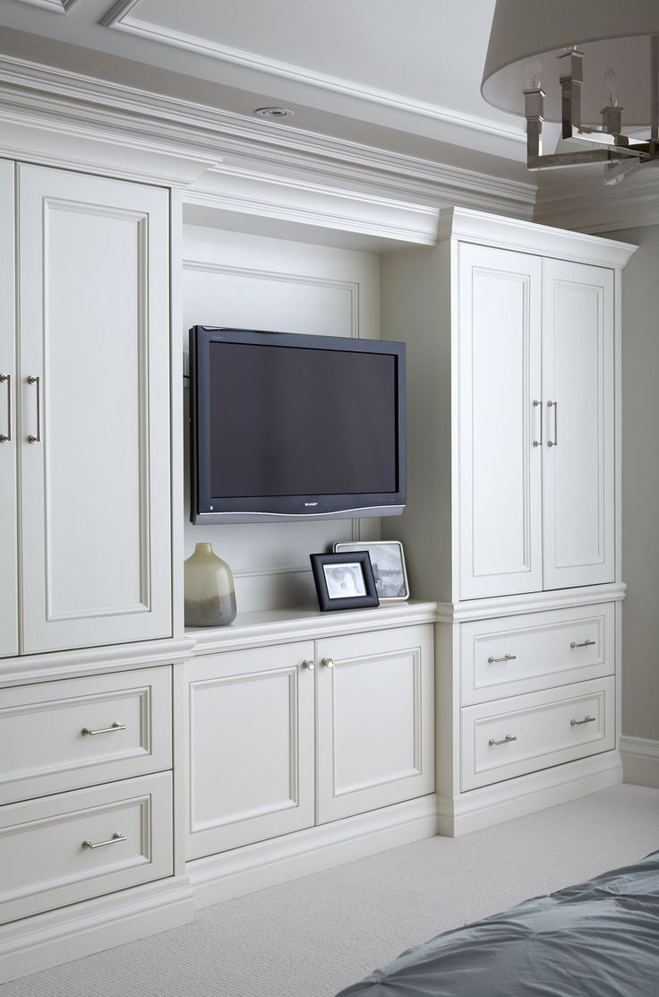 Built In Bedroom Cabinet
 ©Feasby & Bleeks