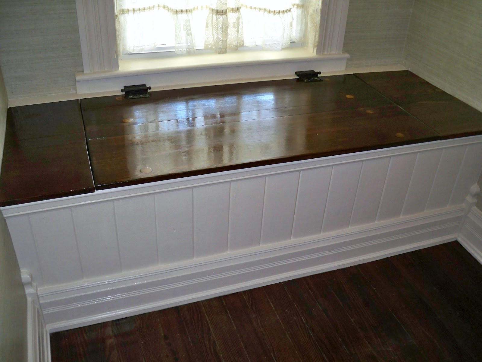 Built In Storage Bench Seat
 The Country HomeKeeper Window Seat with Built in Storage