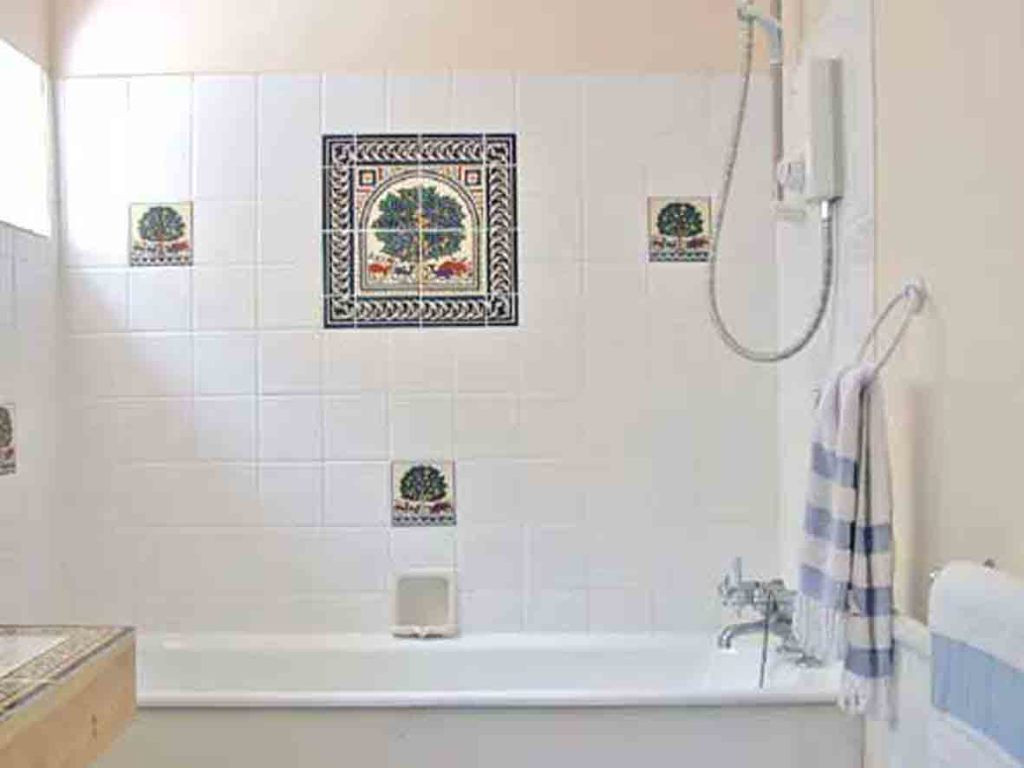Cheap Bathroom Wall Tiles
 Cheap Bathroom Tile Ideas Decor IdeasDecor Ideas