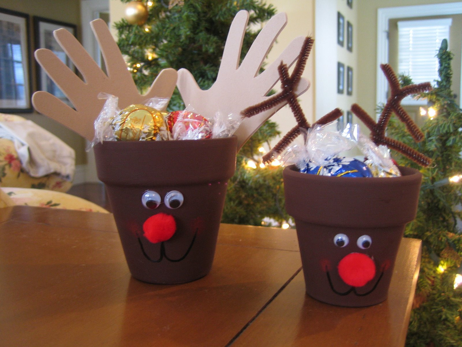 Christmas Decoration Crafts For Kids
 Christmas Crafts for kids