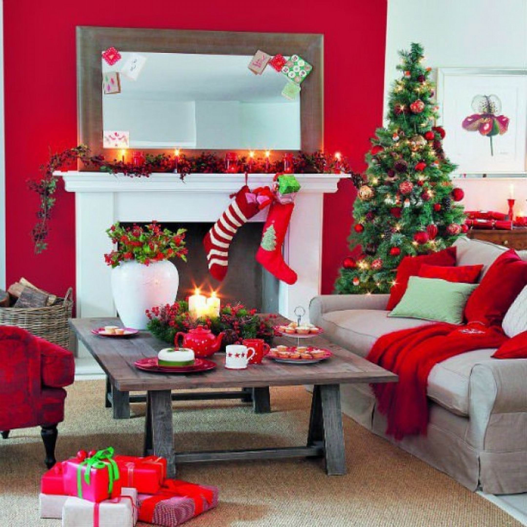 Christmas Lights In Living Room
 30 Christmas Décor Ideas You Need for Your Living Space