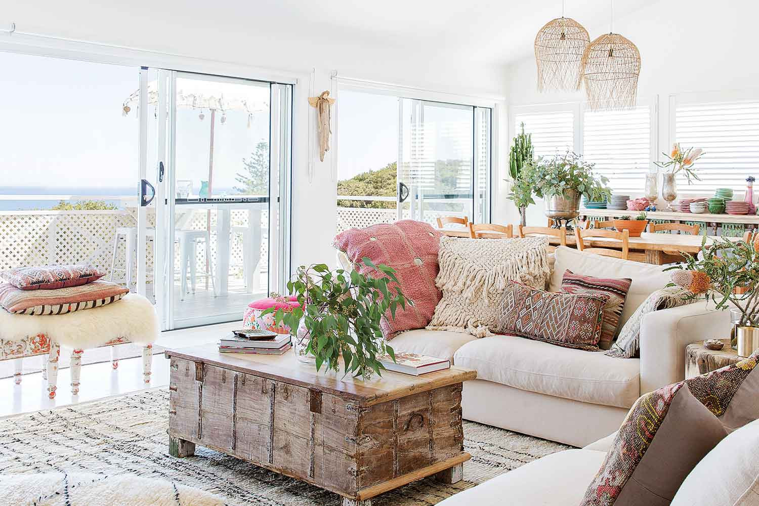 Coastal Living Room Decor
 14 of the best ideas for coastal interior decorating