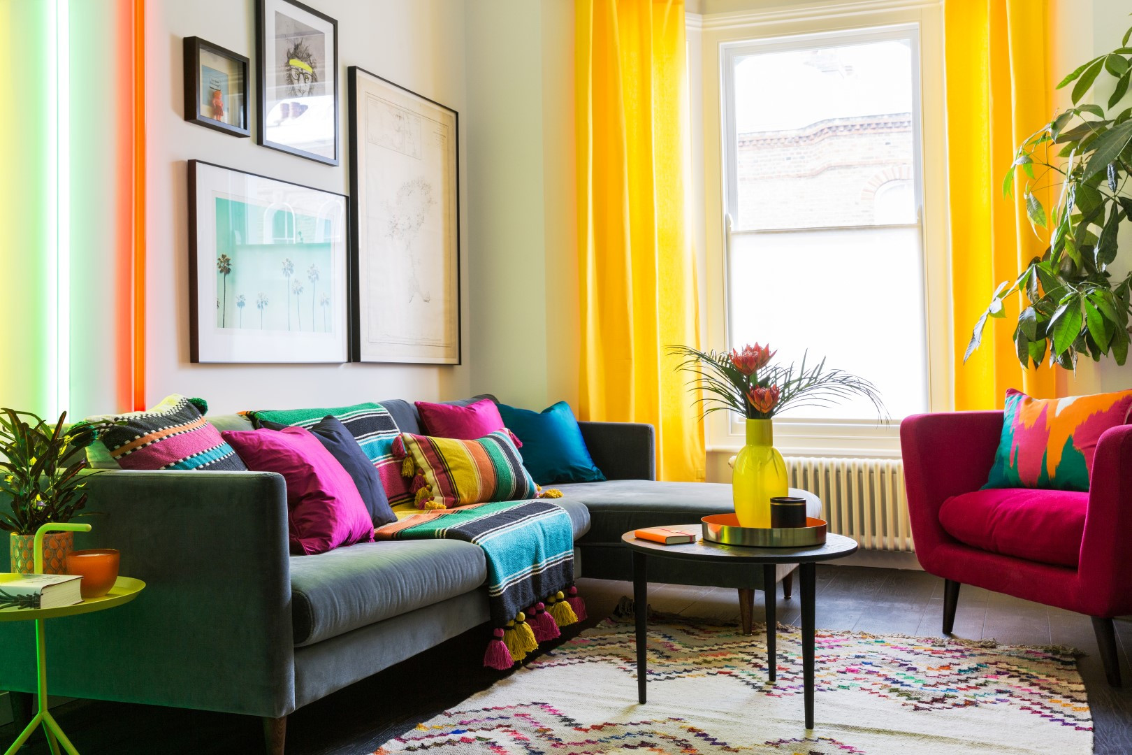 Colorful Living Room Ideas
 How To Decorate & Accessorise Dark Furniture