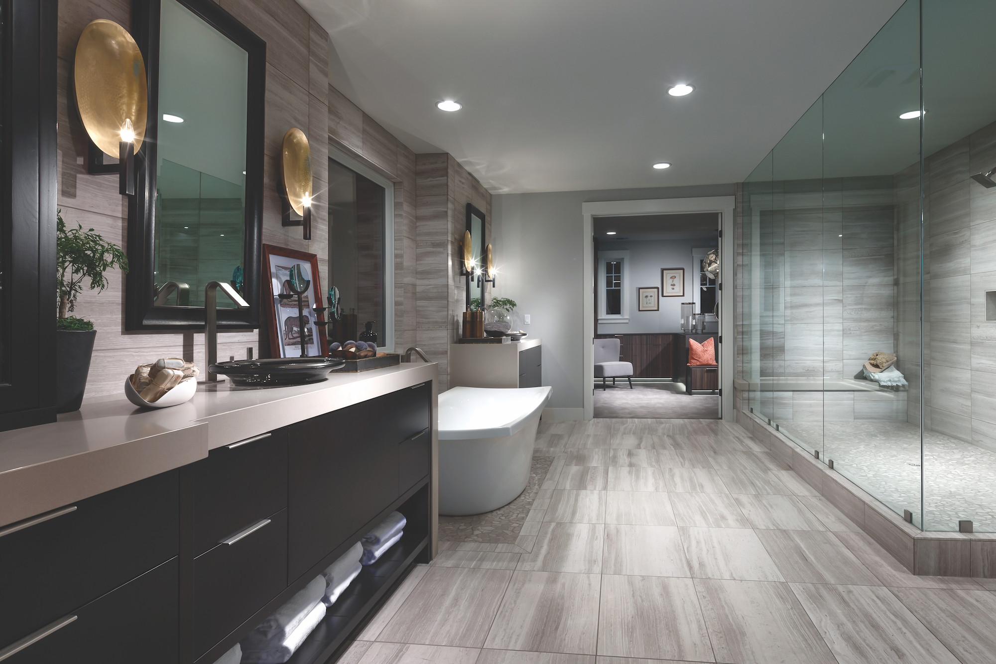 Contemporary Master Bathroom
 25 Luxury Bathroom Ideas & Designs