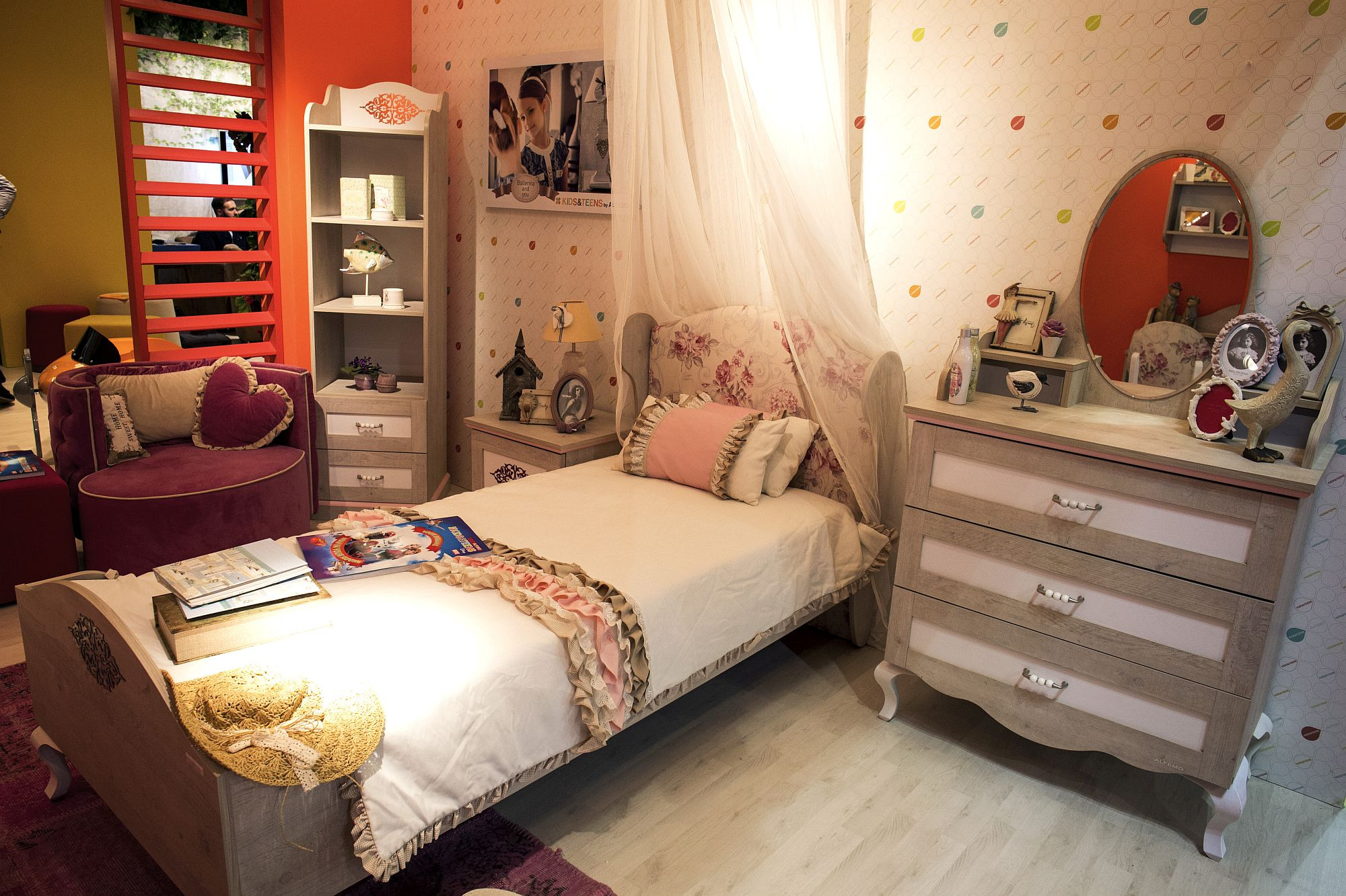 Corner Shelf For Kids Room
 15 Ways to Maximize Corner Space in Kids’ Bedrooms