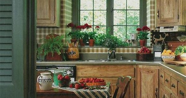 Country Kitchen Wall Paper
 Green kitchen with plaid wallpaper and primitive details