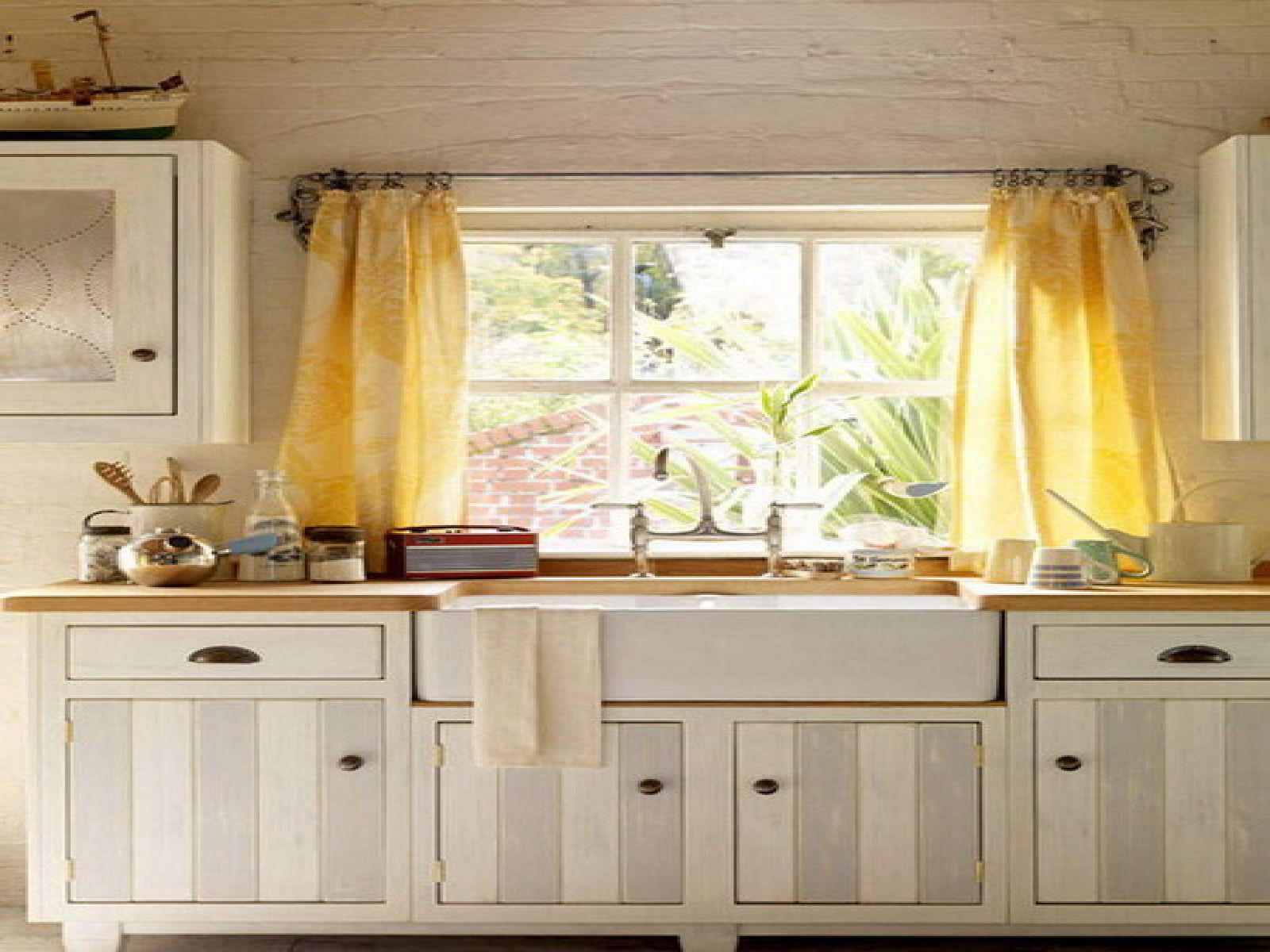 Curtains For Kitchen Door
 Guide to Choose the Appropriate Kitchen Curtain Ideas