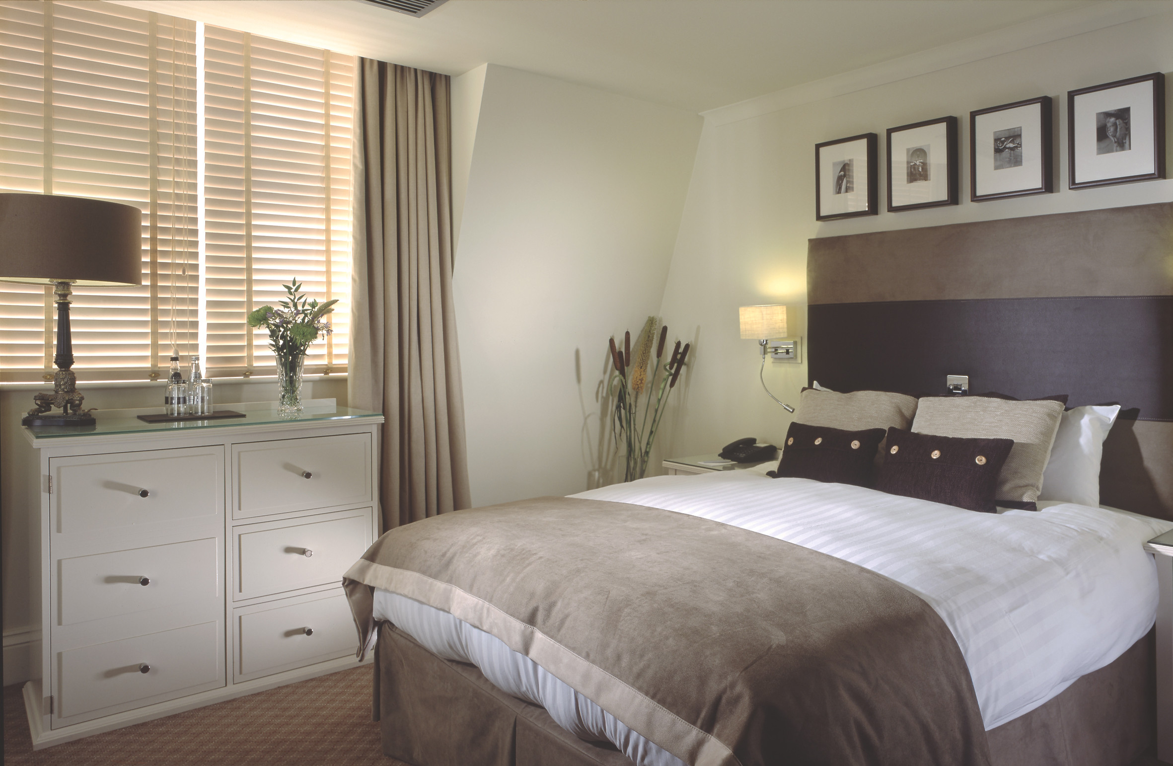 Cute Bedroom Decor
 Cute Bedroom Ideas Classical Decorations Versus Modern Design
