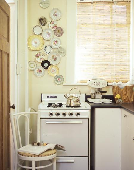 Decorative Plates For Kitchen Wall
 Decorative Plates for Kitchen Wall Vintage kitchen