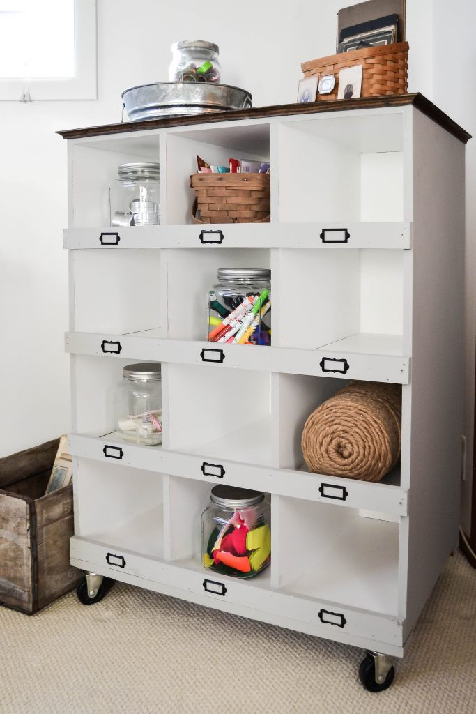 DIY Cubby Storage Plans
 DIY Cubby Storage Makeover For Functionality & Beauty In