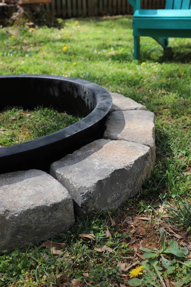 Diy Firepit Seating
 How to Build a DIY Fire Pit with a Seating Area The Home