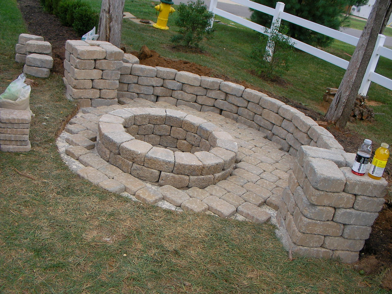 Diy Firepit Seating
 Creatively Luxurious DIY Fire Pit Project Here to Enhance
