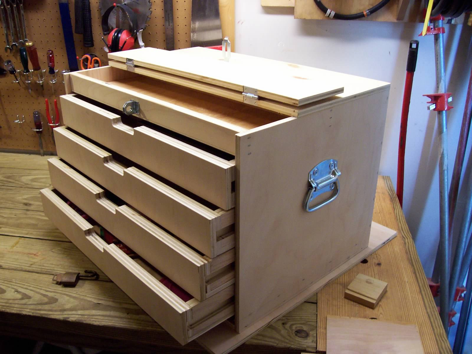 DIY Tool Chest Plans
 How To Build A Wood Tool Cabinet Plans DIY Free Download