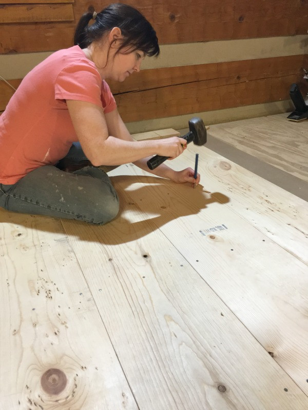 DIY Wide Plank Floors
 Hood Creek Log Cabin DIY Wide Plank Pine Floors [Part 1