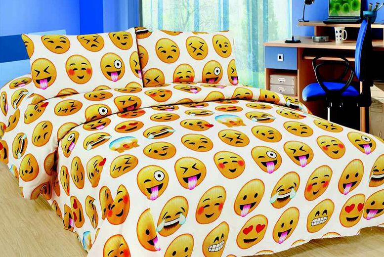 Emoji Wallpaper For Bedroom
 3pc Emoji Bedding Set 3 Designs con imágenes