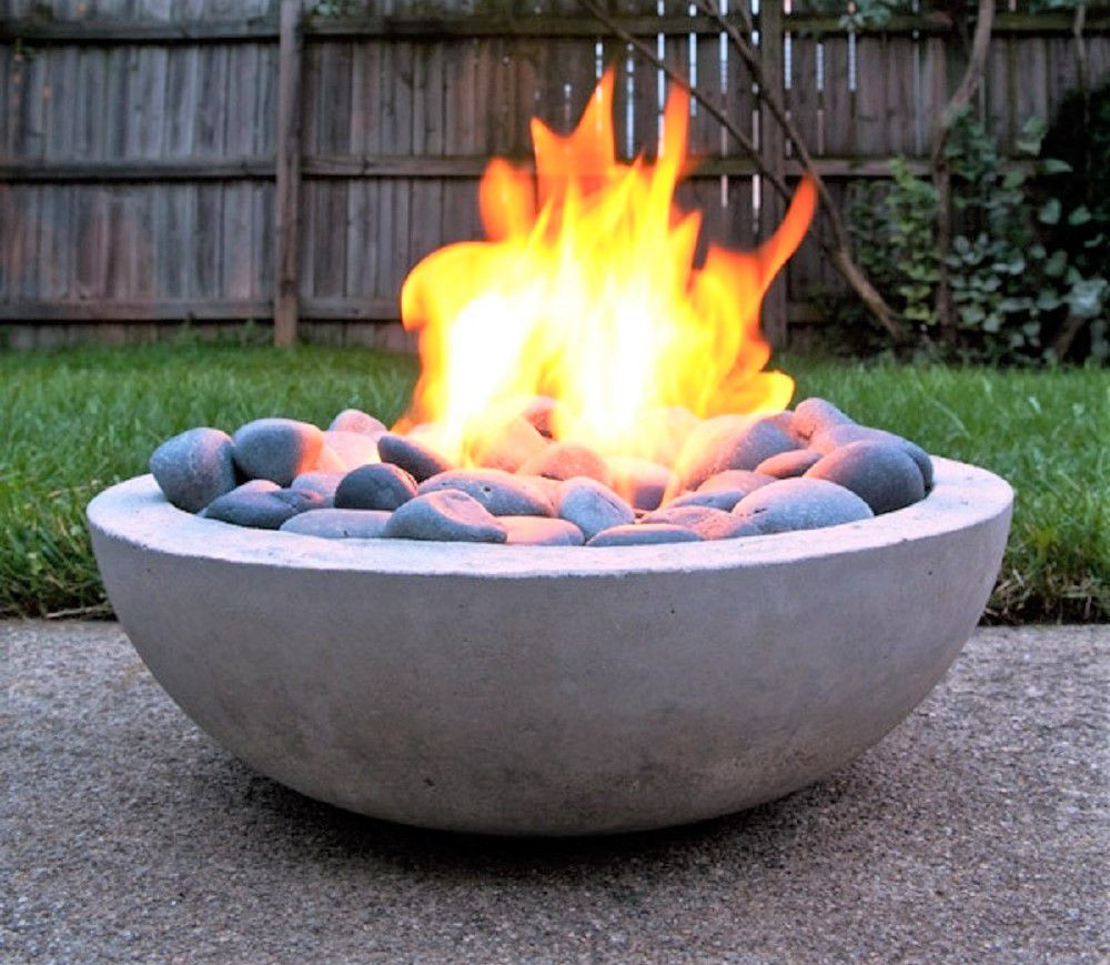 Firepit Or Fire Pit
 10 Creative DIY Backyard Fire Pits