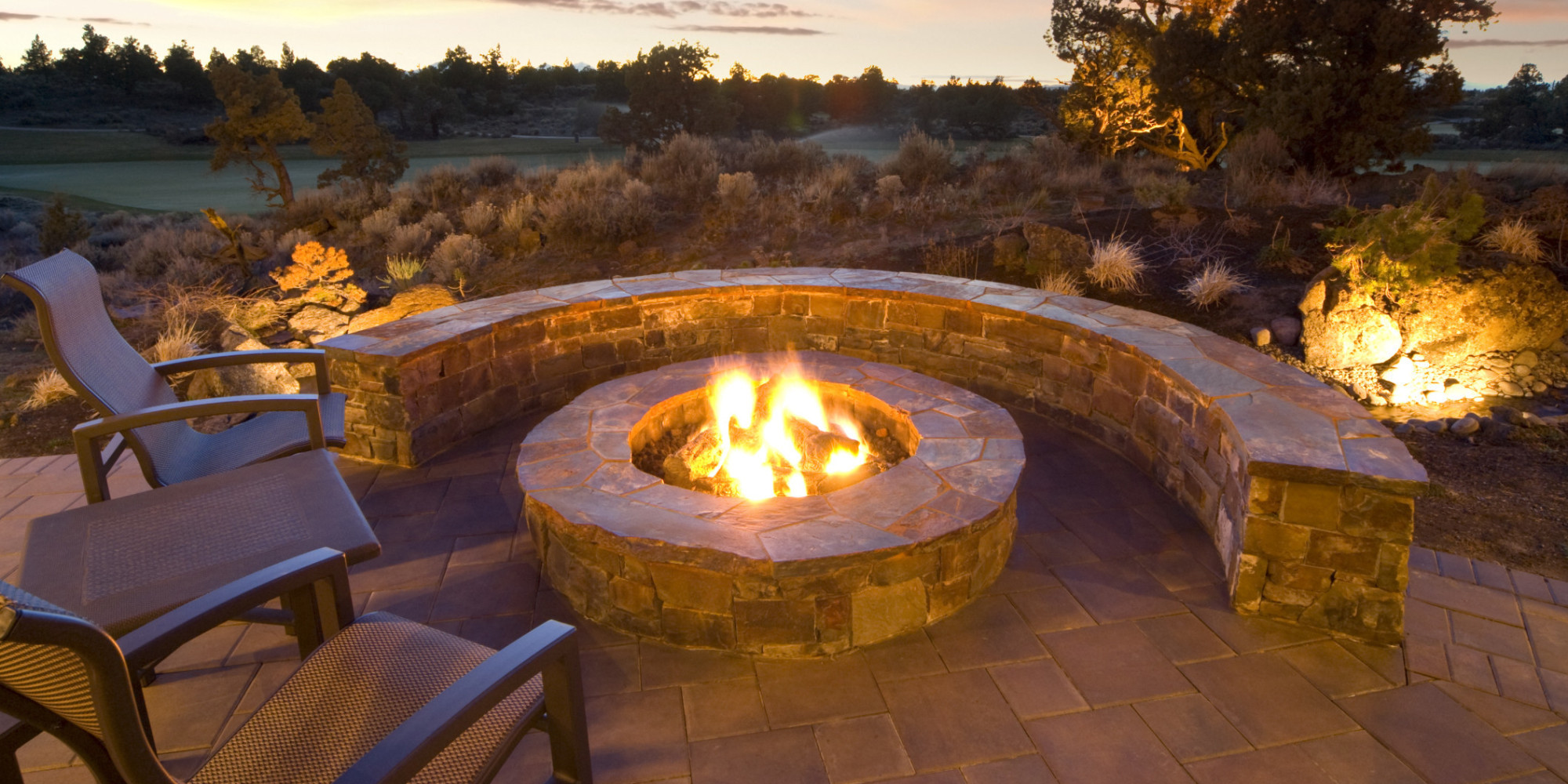 Firepit Or Fire Pit
 9 Ideas That ll Convince You to Add a Fire Pit to Your