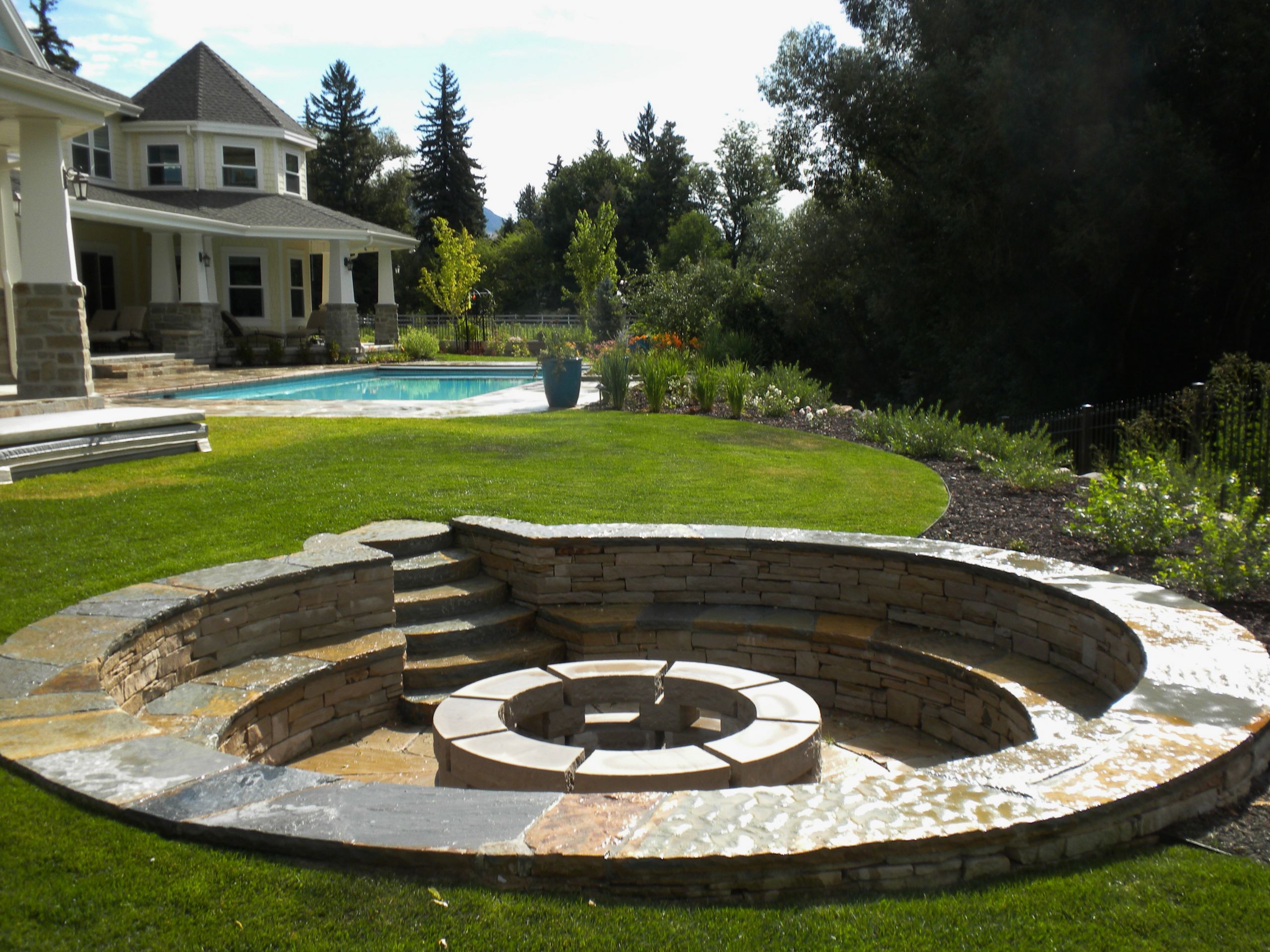 Firepit Or Fire Pit
 Considering a Backyard Fire Pit Here s What You Should