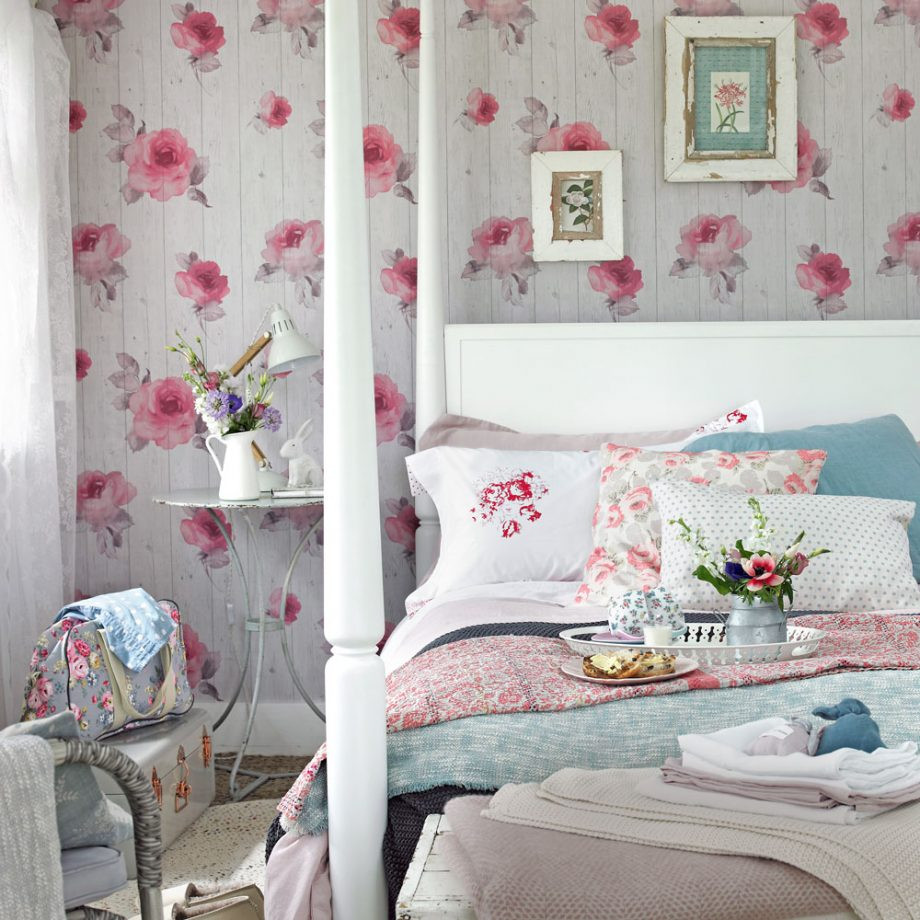 French Shabby Chic Bedroom Ideas
 Shabby chic bedrooms