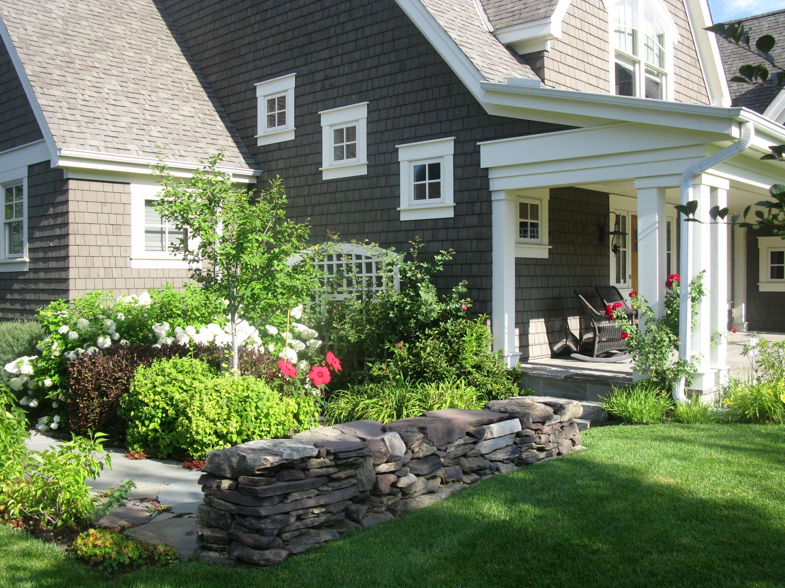 Front Porch Landscape Designs
 Landscaping Designs For A Front Porch PDF