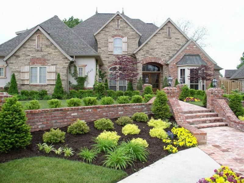 Frontyard Landscape Pictures
 Home Landscaping Ideas To Inspire Your Own Curbside Appeal
