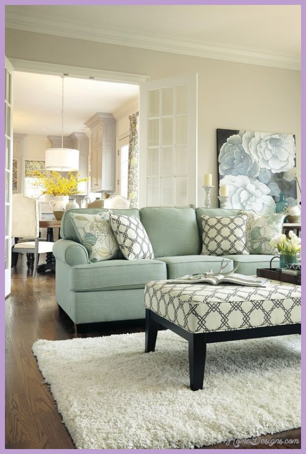 Furnishing A Small Living Room
 Decorating Small Living Rooms 1HomeDesigns