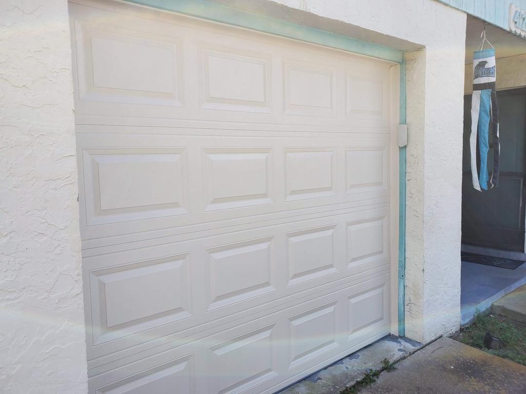 Garage Door Repair Tampa
 Tampa FL Garage Door Installation Local Garage Door Repair
