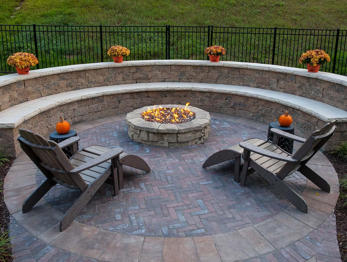 Garden Fire Pit
 You ll Fall Hard for This Stunning Outdoor Fire Pit