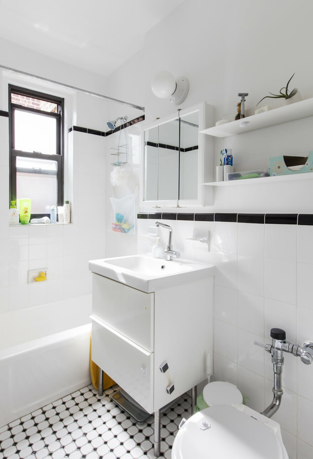Ikea Bathroom Vanity
 5 Homeowners Use an IKEA Bath Vanity for a Modern Look